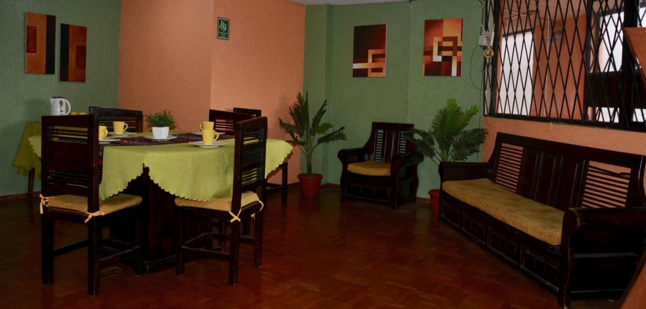 La Estacion Hostal Quito Esterno foto